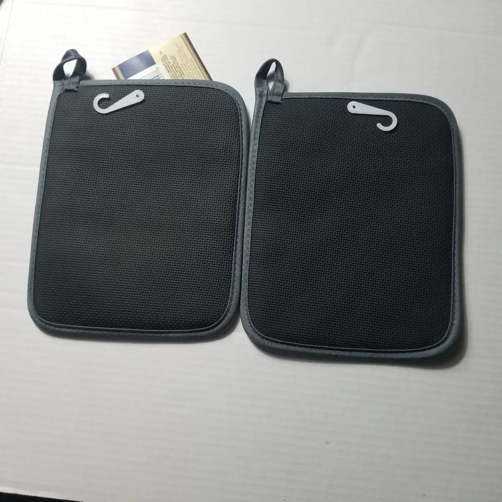 NWT HOME COLLECTION GRAY POT HOLDER SET WITH GRIP PAD